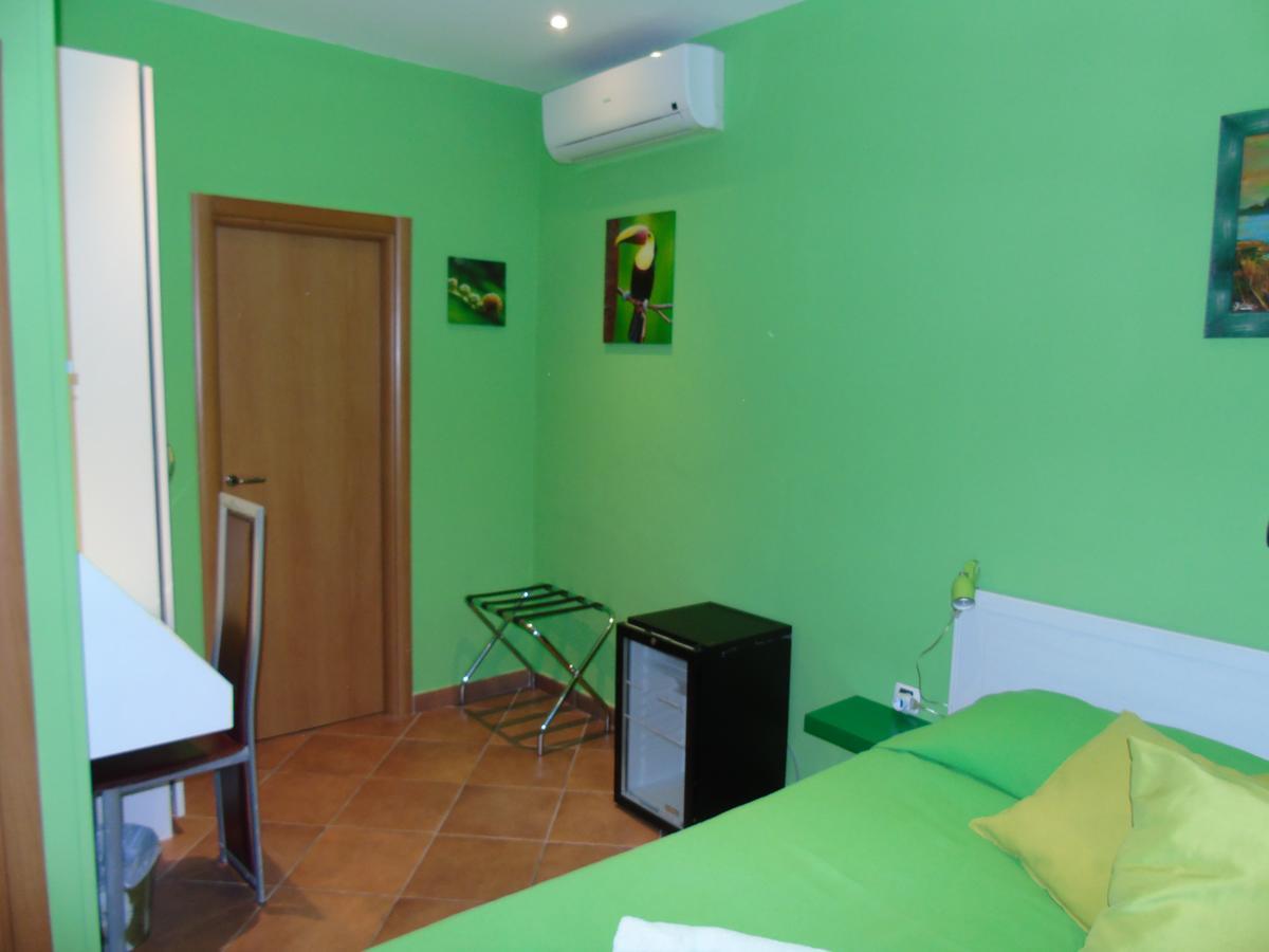 Hotel Rainbow Arma di Taggia Buitenkant foto