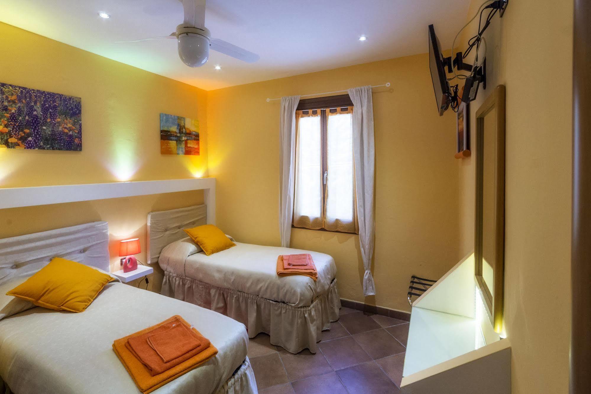 Hotel Rainbow Arma di Taggia Buitenkant foto
