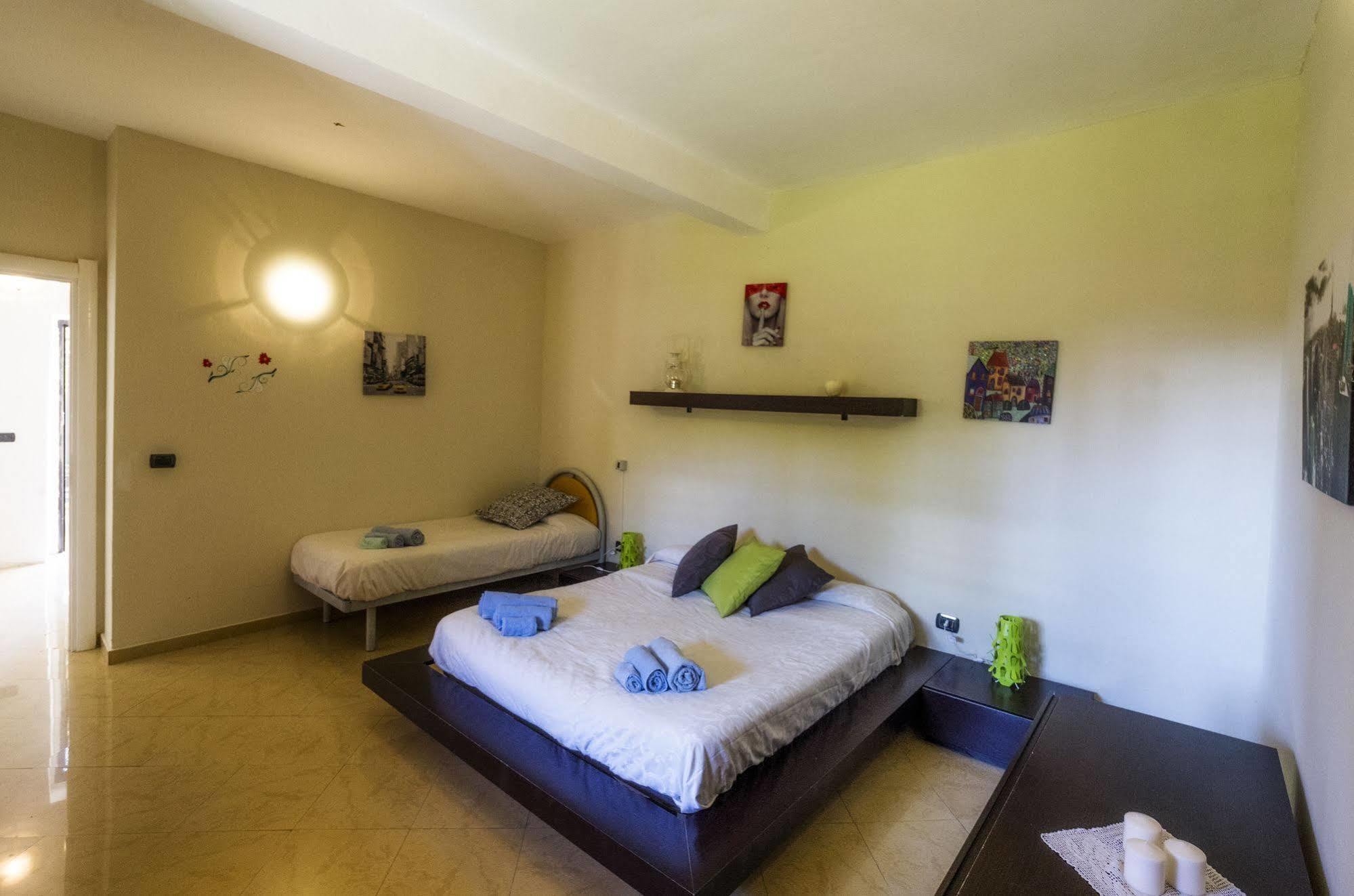 Hotel Rainbow Arma di Taggia Buitenkant foto