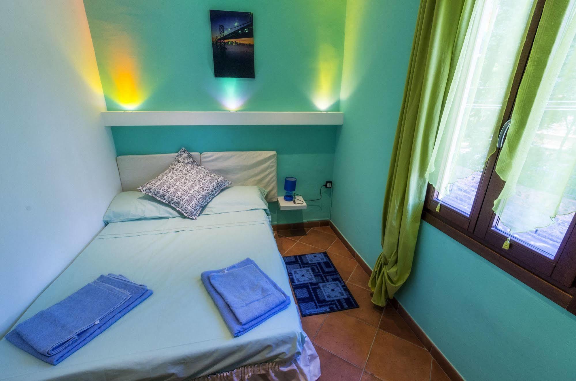 Hotel Rainbow Arma di Taggia Buitenkant foto
